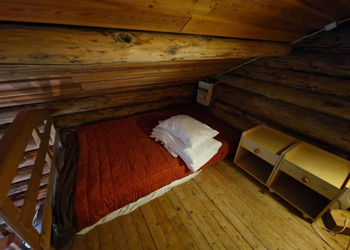 Lakeside Wilderness Cabin